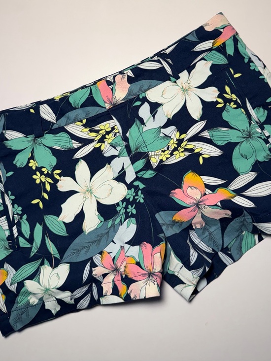 a.n.a Pants - a.n.a Navy Floral Shorts - Size 10